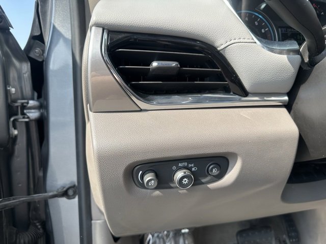2018 Chevrolet Traverse Cloth photo 25