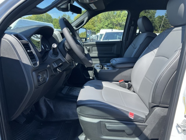 2025 Ram 5500 photo 4