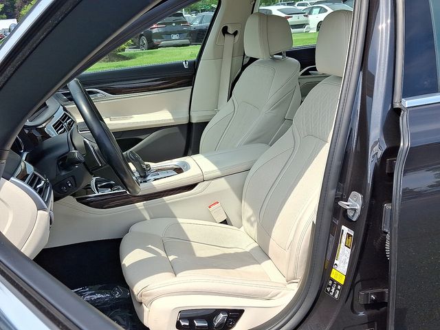 2019 Bmw 750i xDrive Sedan photo 12