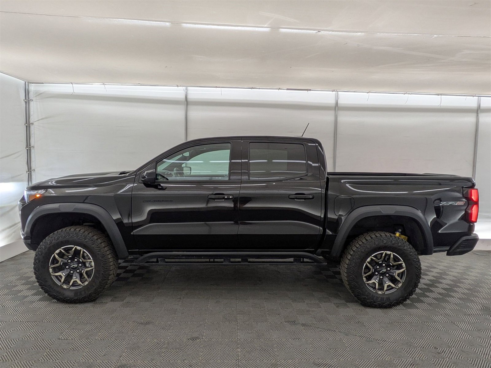 2023 Chevrolet Colorado ZR2 photo 3