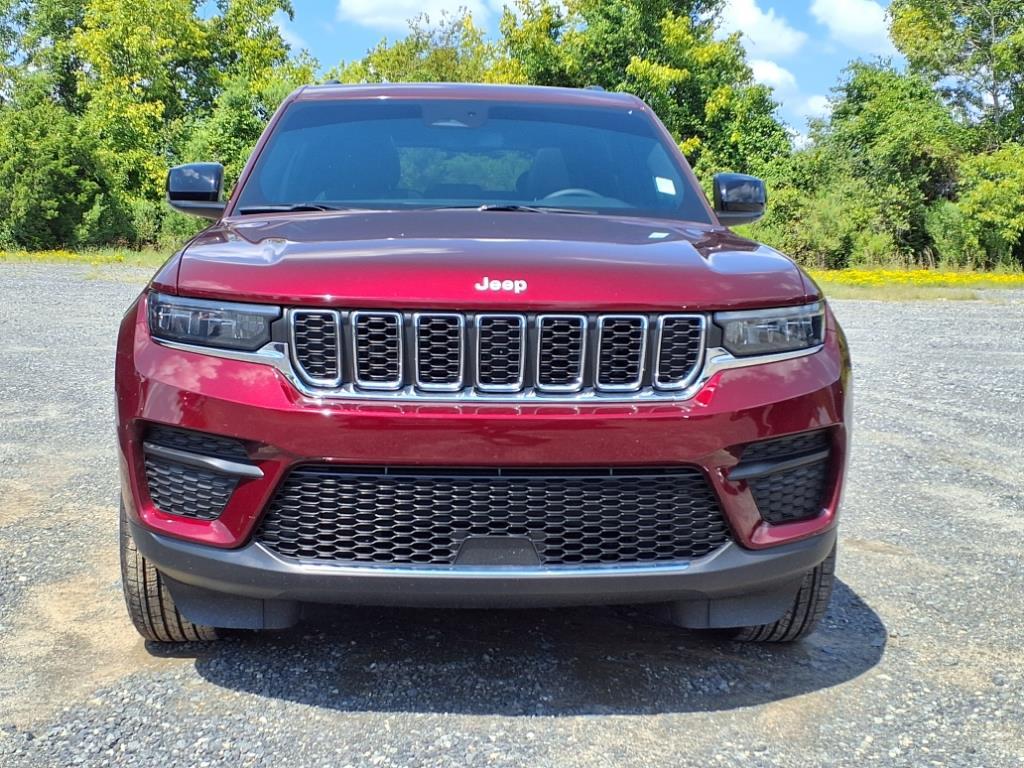 2024 Jeep Grand Cherokee Laredo X photo 2