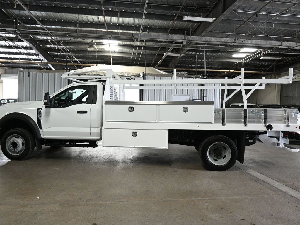 2025 Ford F-550 Chassis XL