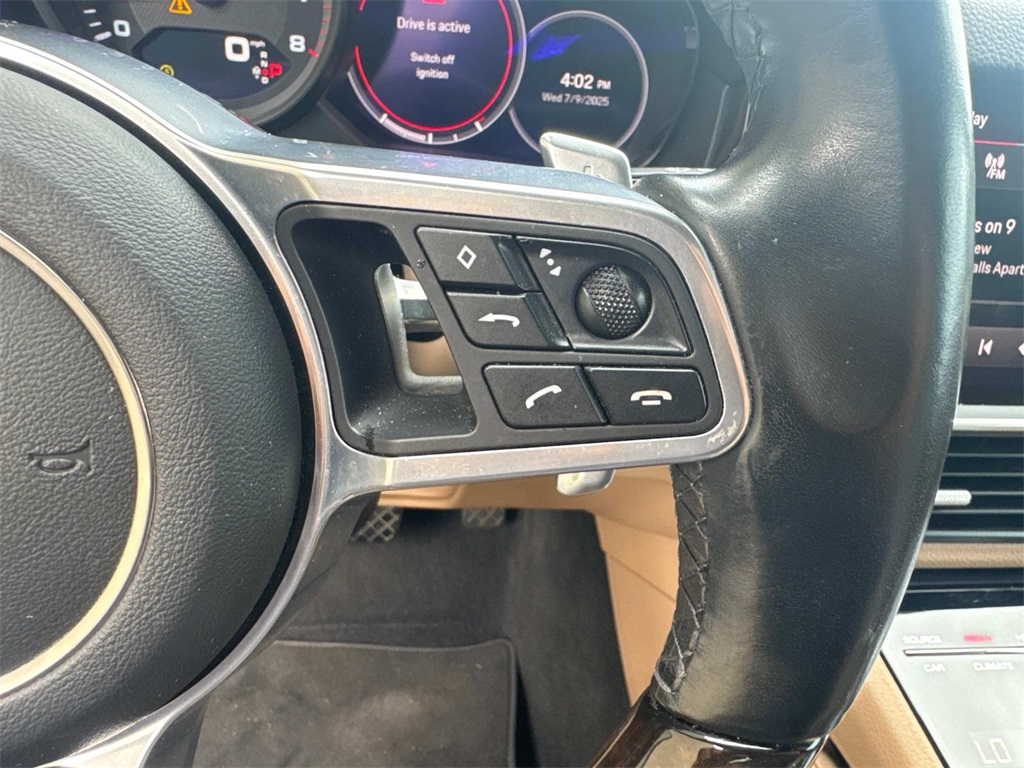 2022 Porsche Cayenne Base photo 25