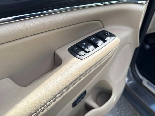 2020 Jeep Grand Cherokee Limited photo 16