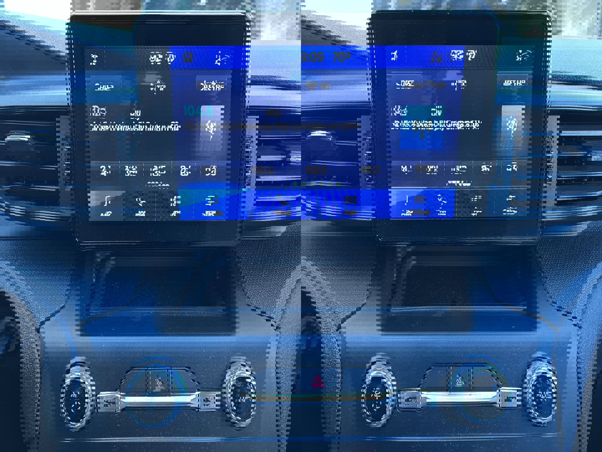 2020 Ford Explorer Base photo 3