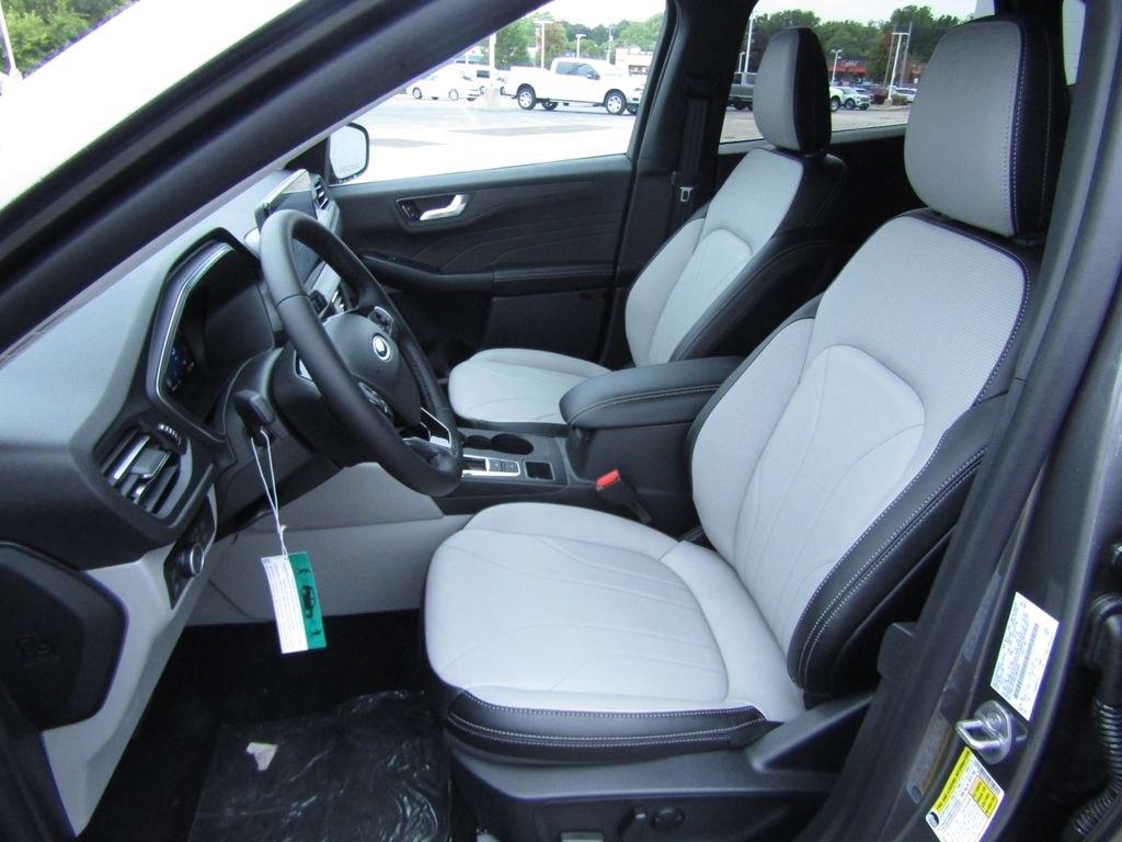 2025 Ford Escape Platinum photo 10