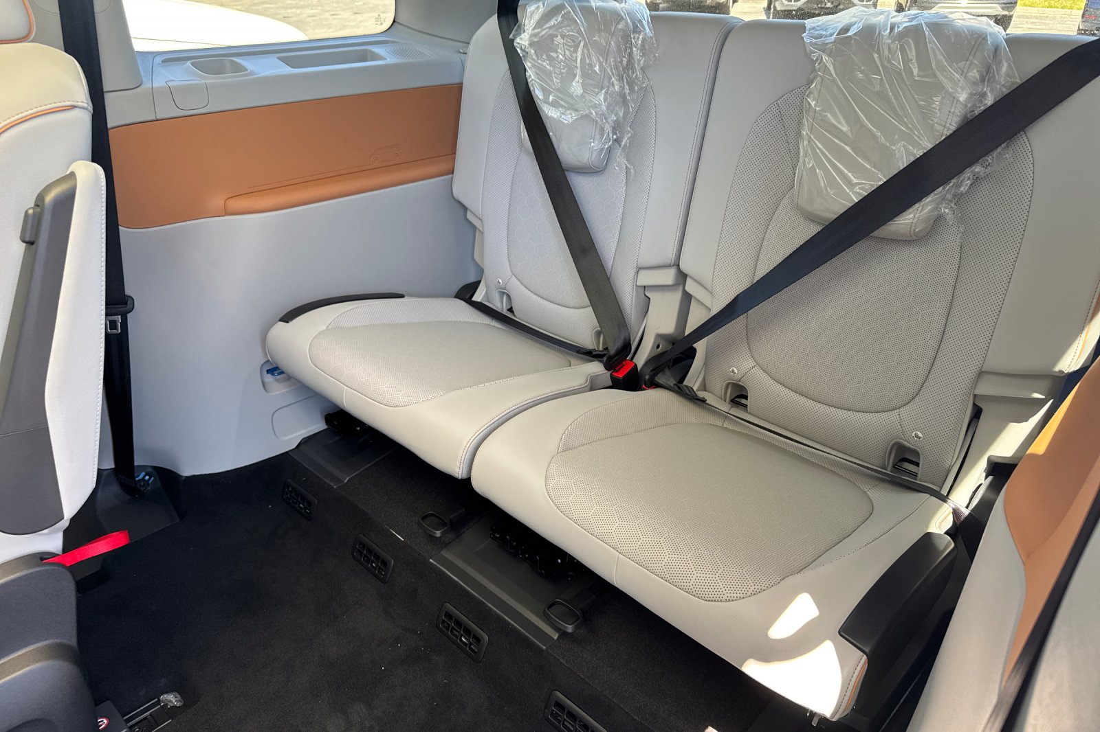 2025 Volkswagen ID. Buzz Pro Plus photo 15