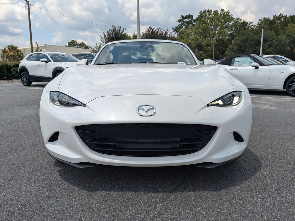 2025 Mazda MX-5 Miata Miata RF Grand Touring photo 9