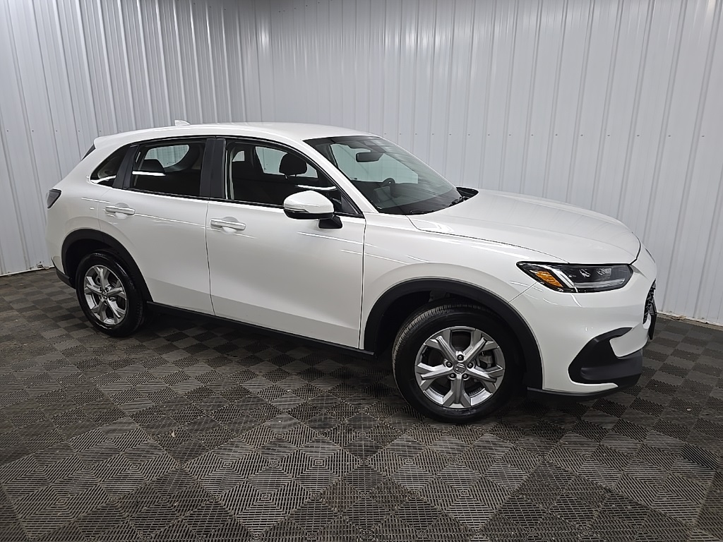 2025 Honda HR-V LX's photo