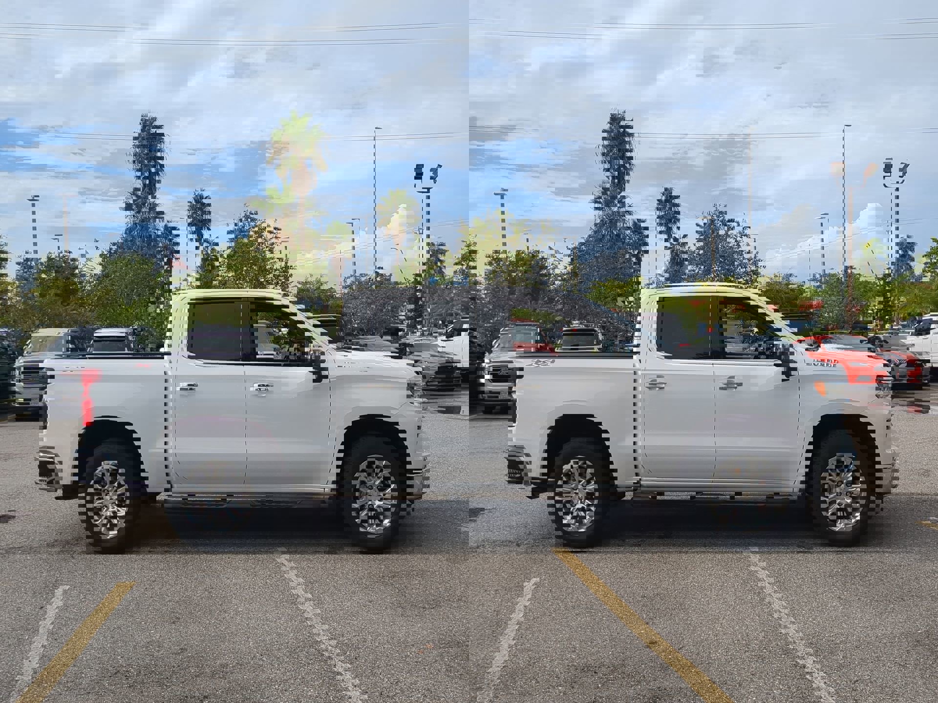 2024 Chevrolet Silverado 1500 LTZ photo 4