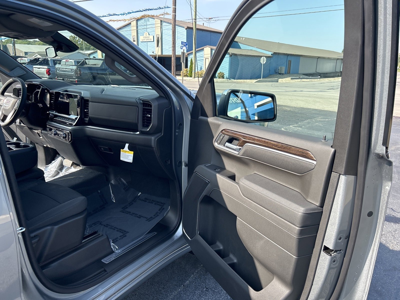 2026 Gmc Sierra 1500 SLE photo 29