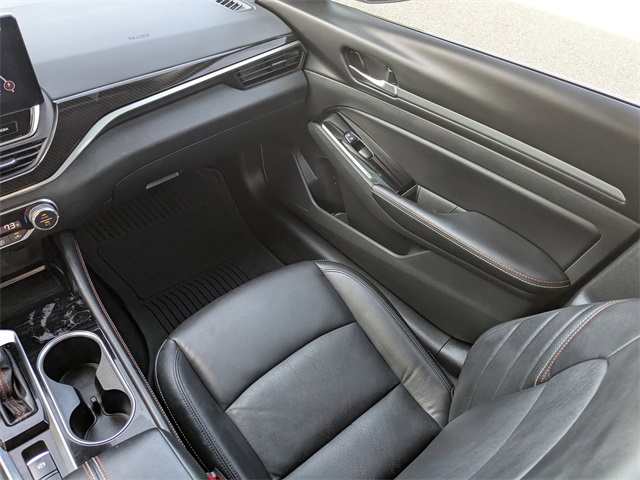 2024 Nissan Altima SR photo 16