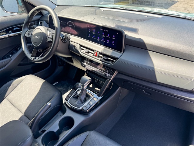 2026 Kia Seltos EX photo 21