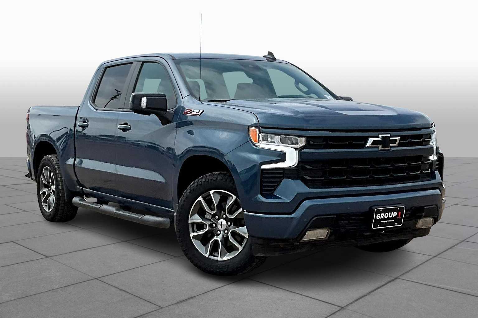 2024 Chevrolet Silverado 1500 RST photo 3