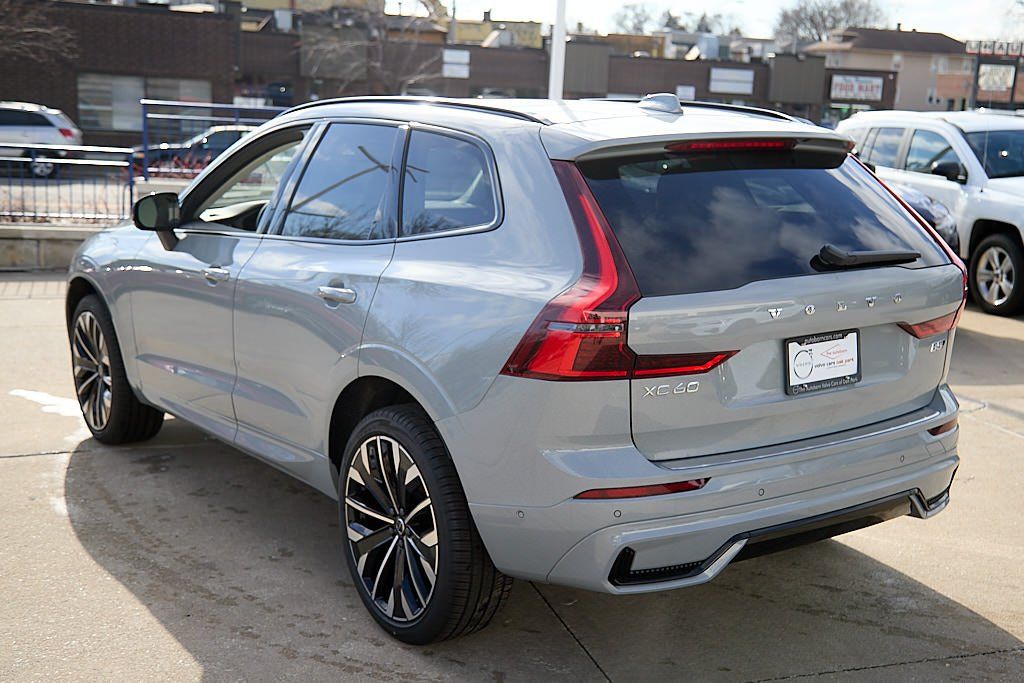2026 VOLVO XC60 - Image 6