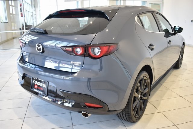 2024 Mazda Mazda3 2.5 s Carbon photo 9