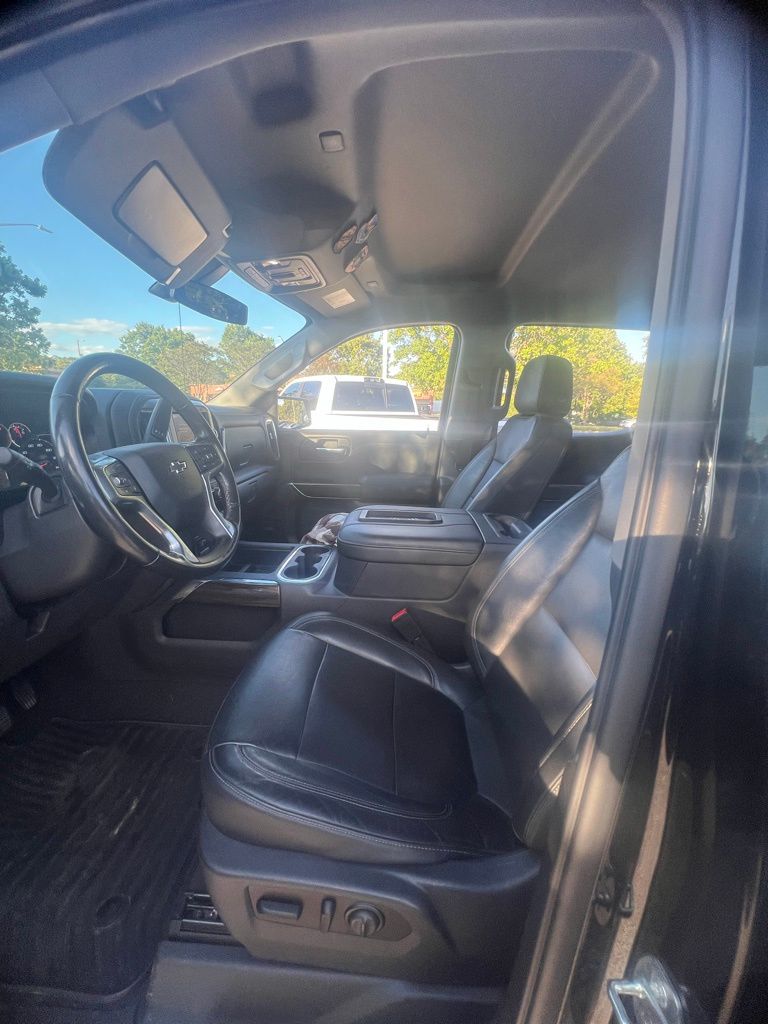 2020 Chevrolet Silverado 1500 RST photo 8