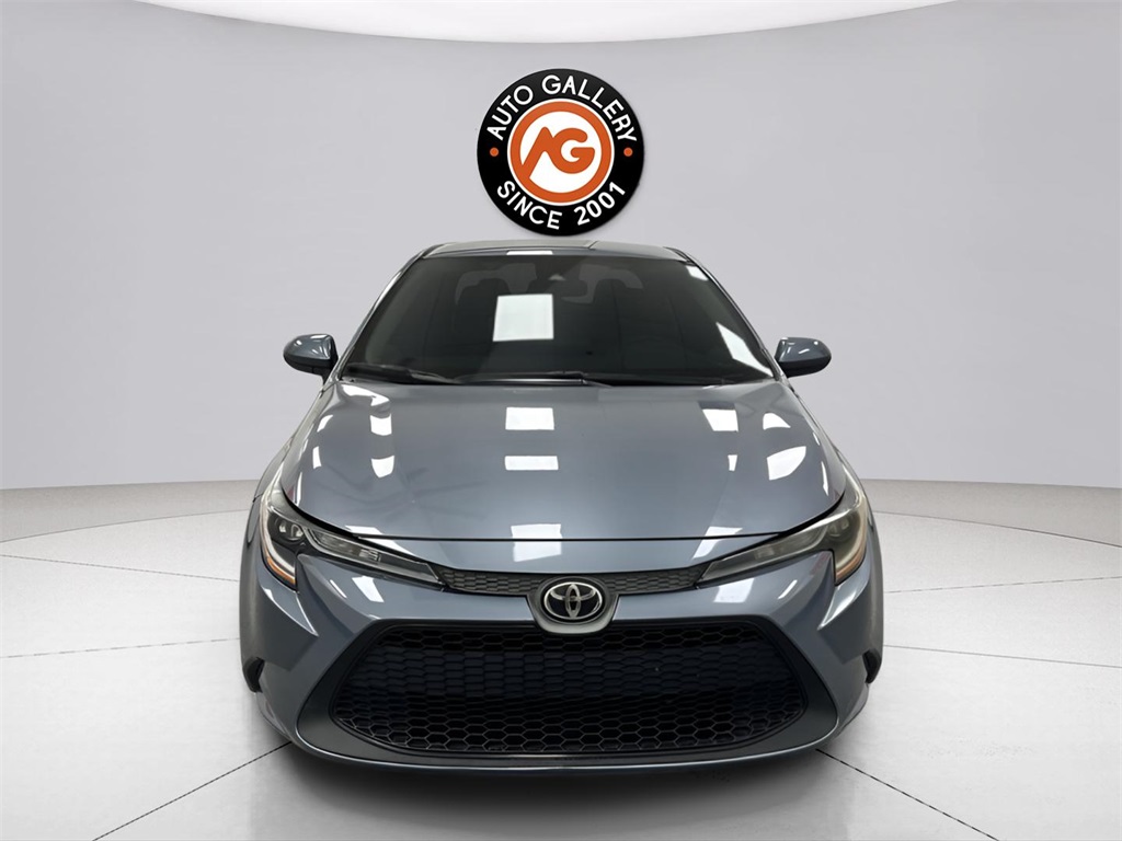 2020 Toyota Corolla LE photo 2