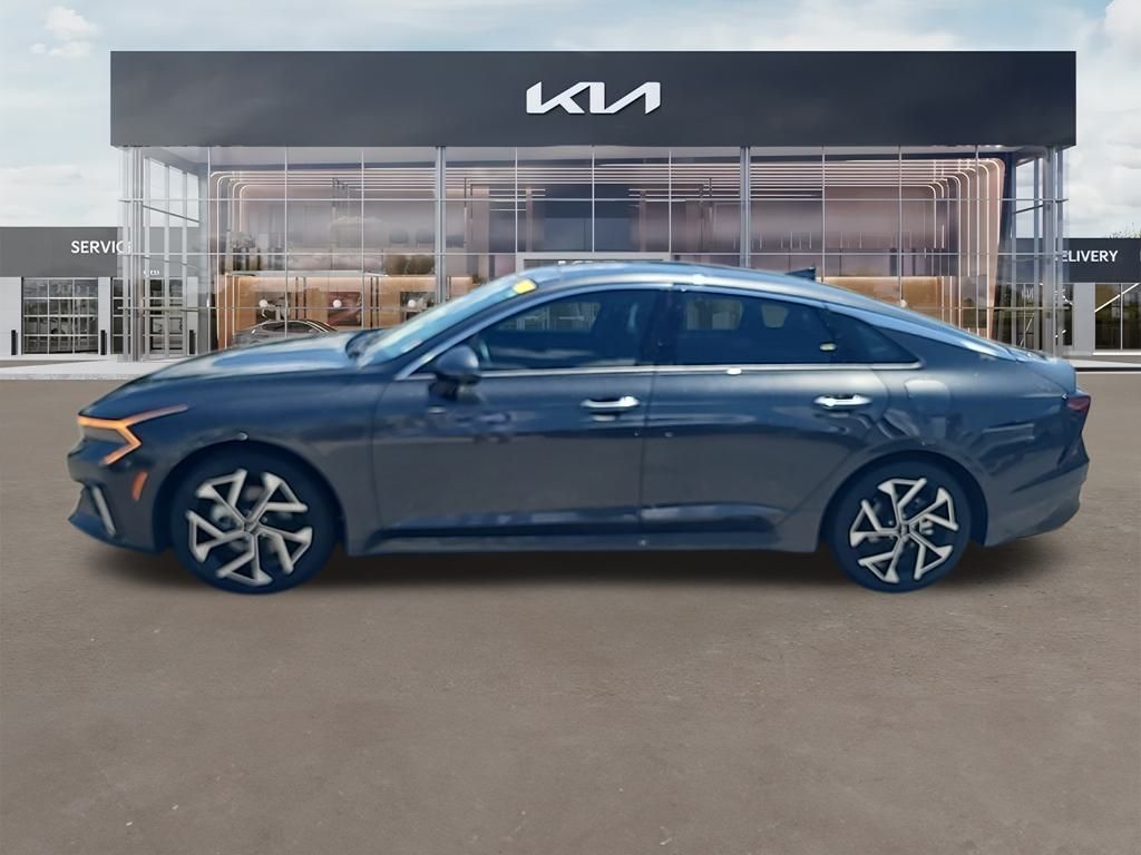 2025 Kia K5 EX photo 4