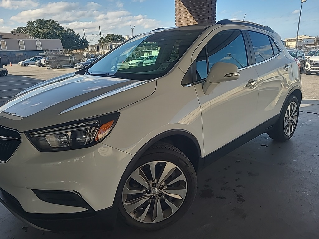 2019 Buick Encore Preferred's photo
