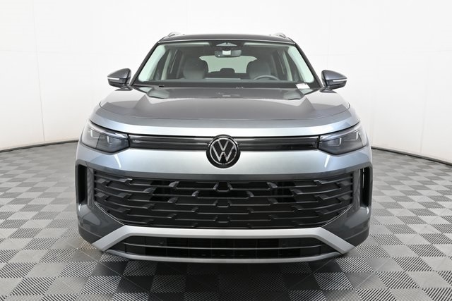 2025 Volkswagen Tiguan SE photo 23