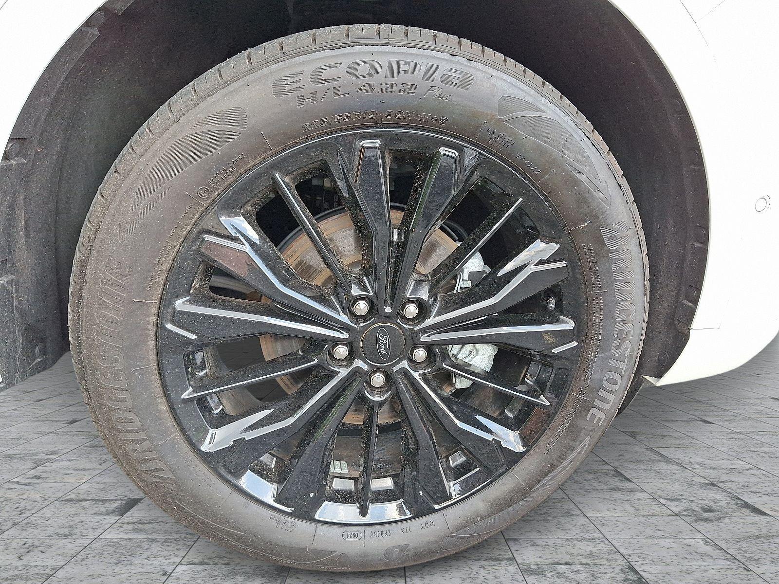 2024 Ford Escape ST-Line Elite photo 8