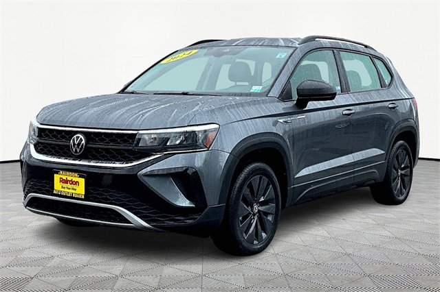 2024 Volkswagen Taos S photo 2