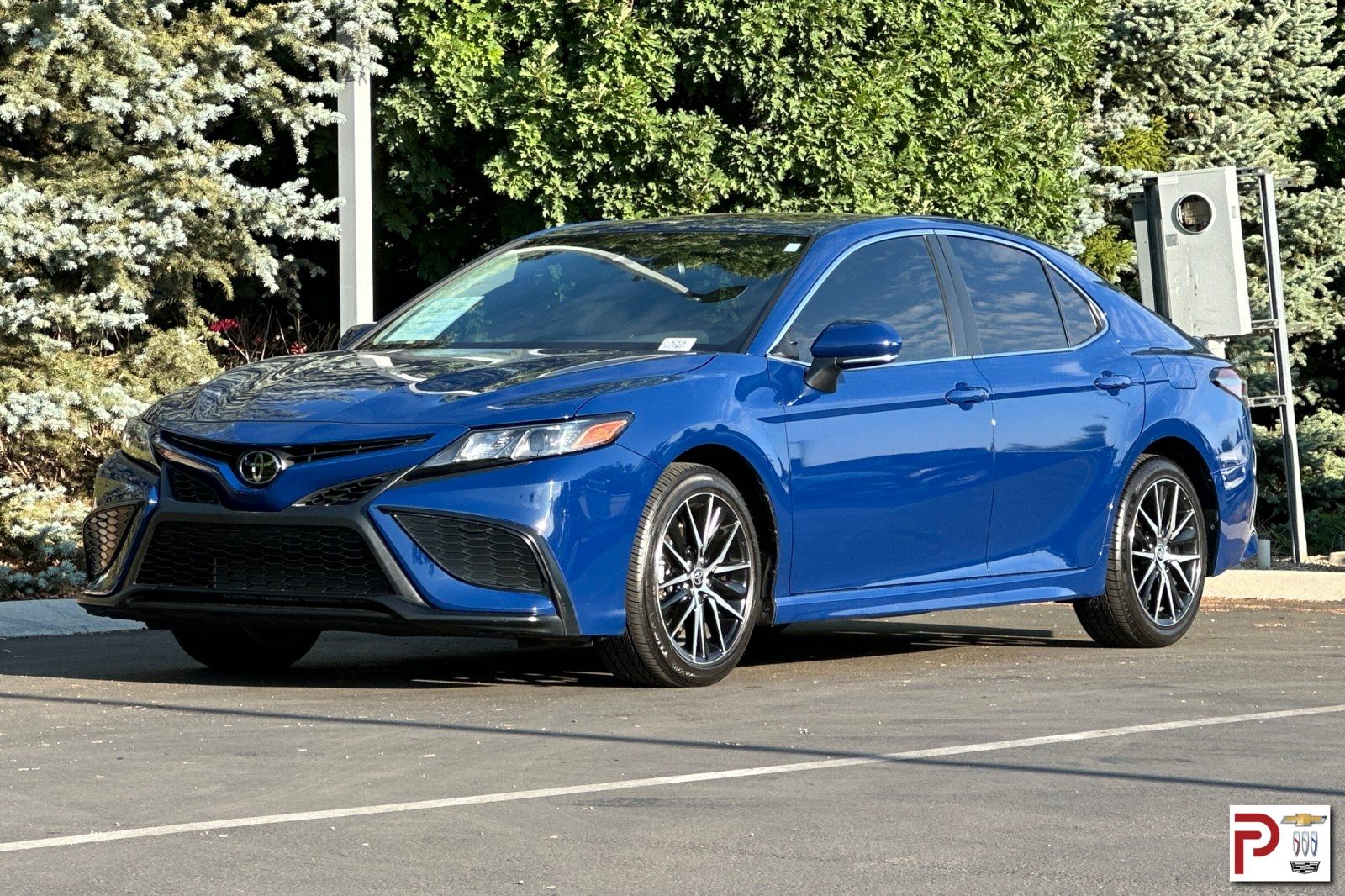 2024 Toyota Camry SE photo 8