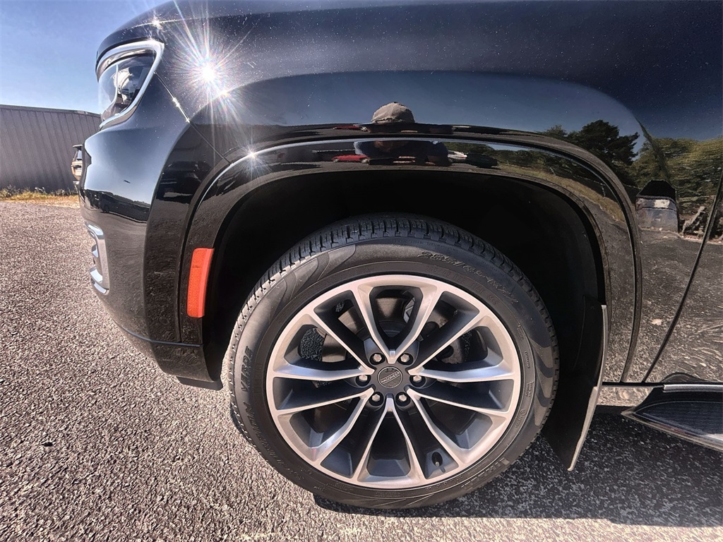 2023 Jeep Wagoneer Series II photo 15