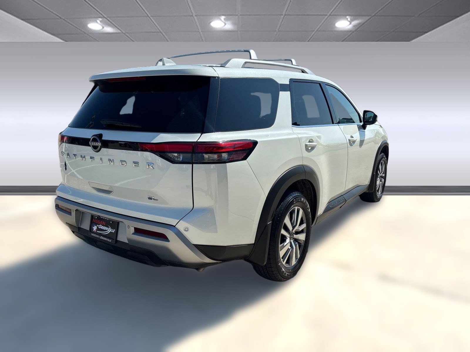 2022 Nissan Pathfinder SL photo 9