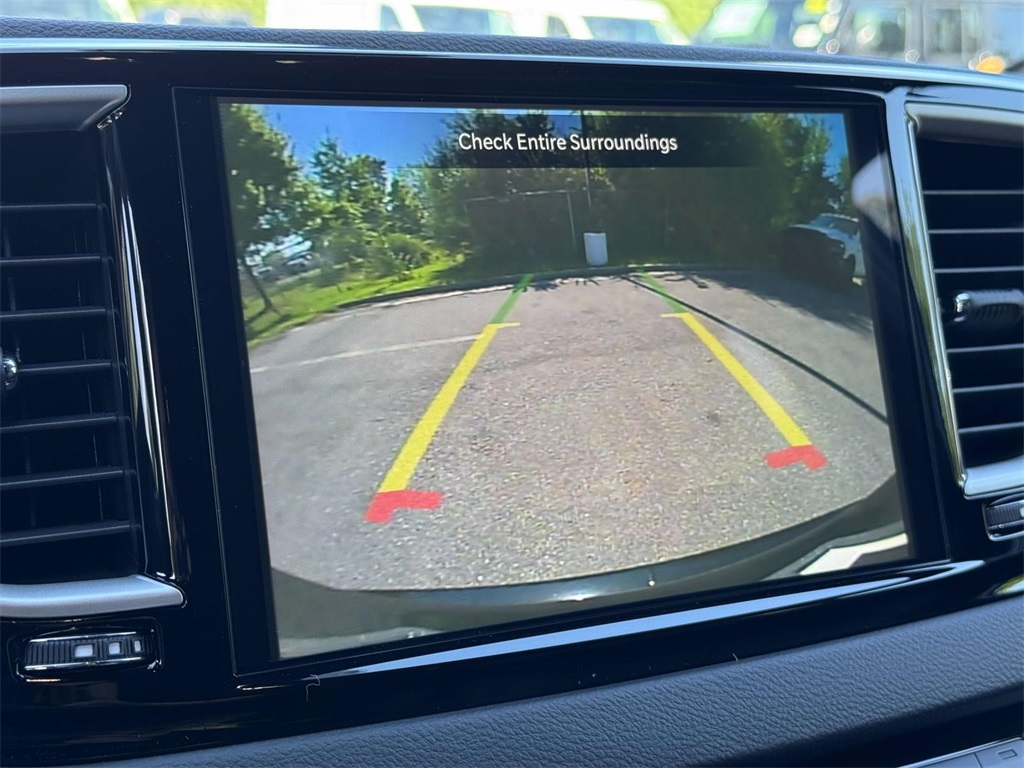 2026 Chrysler Voyager LX photo 17