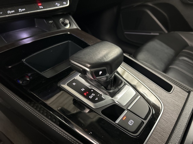 2022 Audi Q5 45 S line Premium photo 11