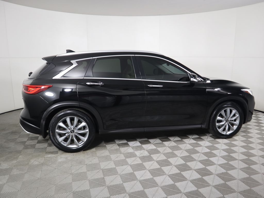 2020 Infiniti QX50 Essential photo 4