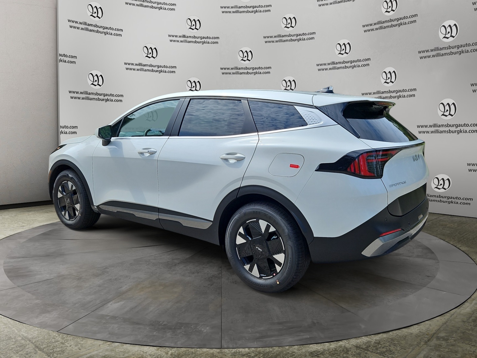 2026 Kia Sportage Hybrid LX photo 2