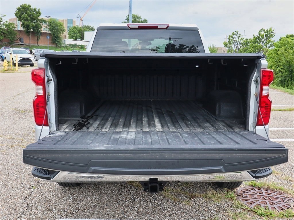 2019 Chevrolet Silverado 1500 LT photo 5