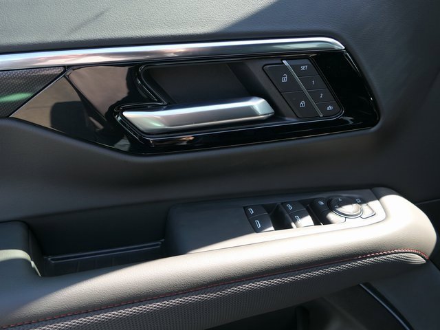 2026 Chevrolet Suburban RST photo 13