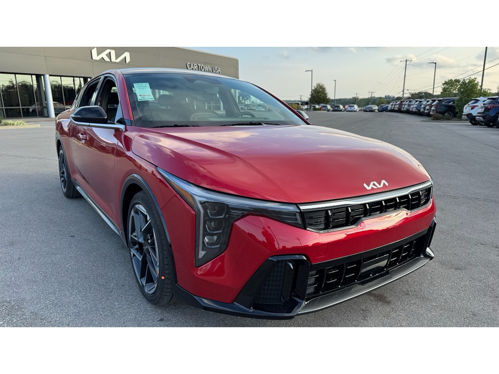 2025 Kia K4 GT-Line's photo