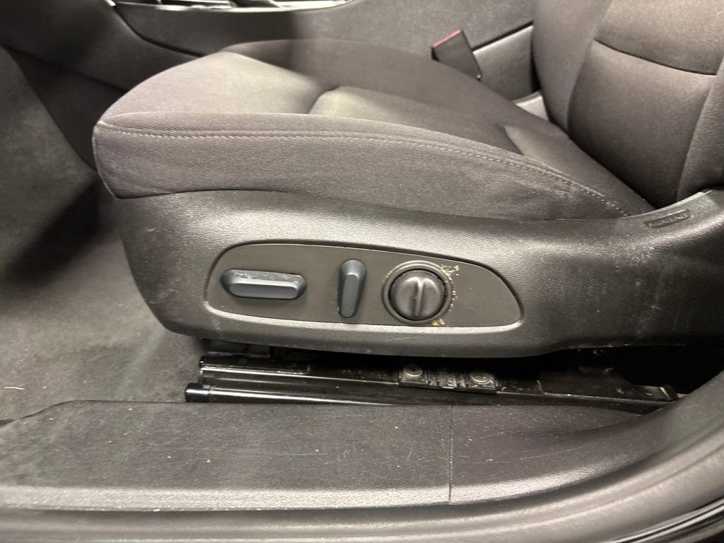 2023 Chevrolet Malibu 1LT photo 16