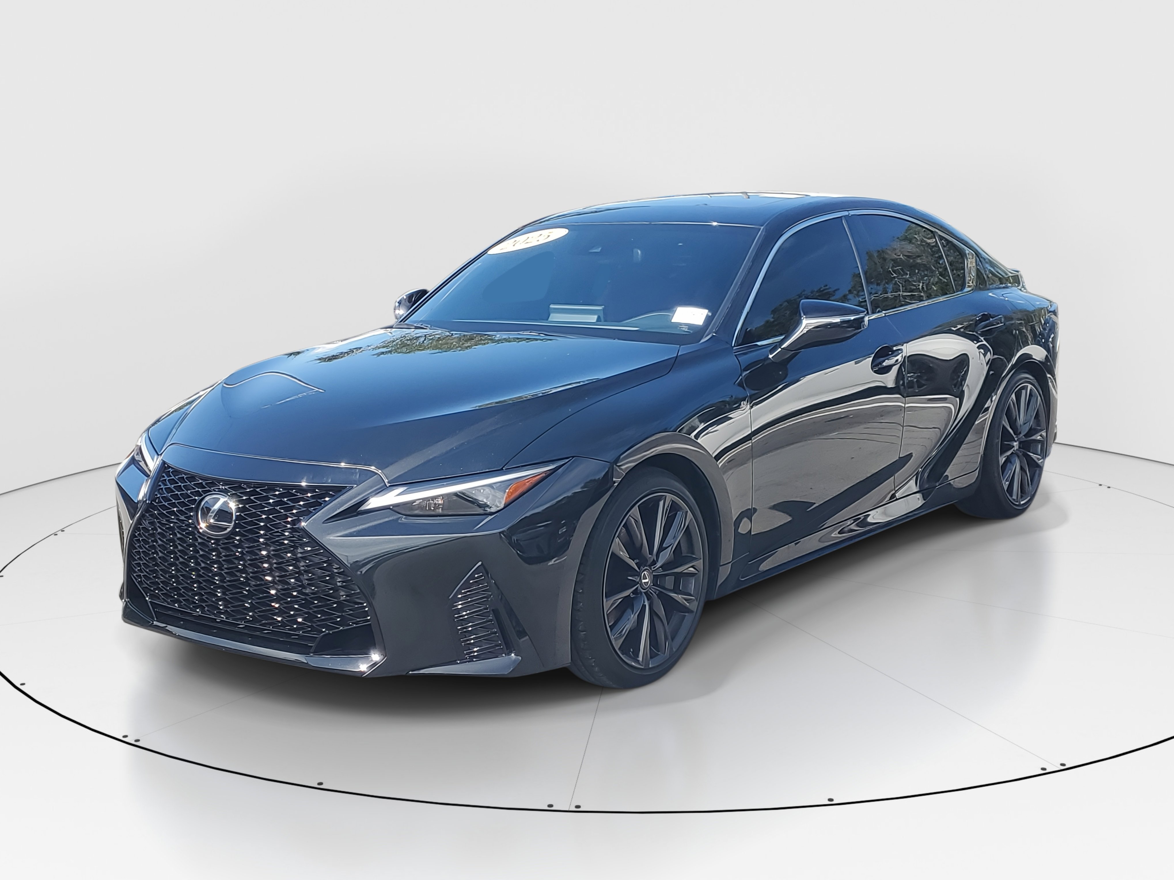 2025 Lexus IS 350 F SPORT photo 4