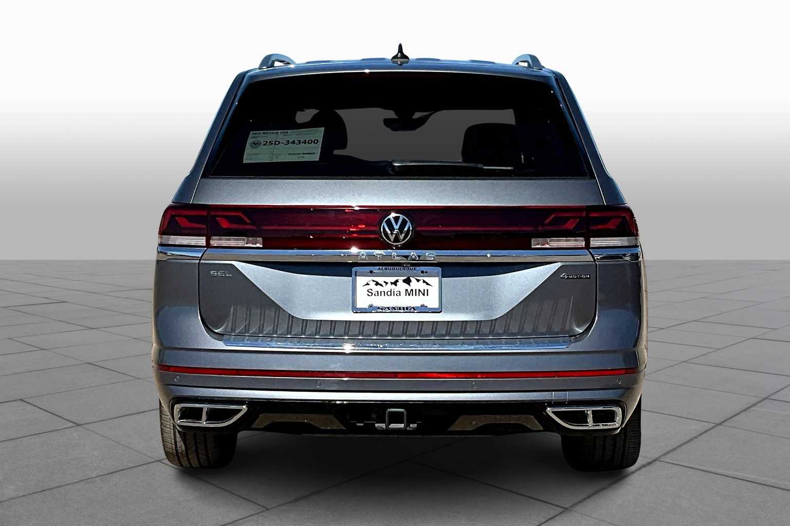 2024 Volkswagen Atlas SEL Premium R-Line photo 4