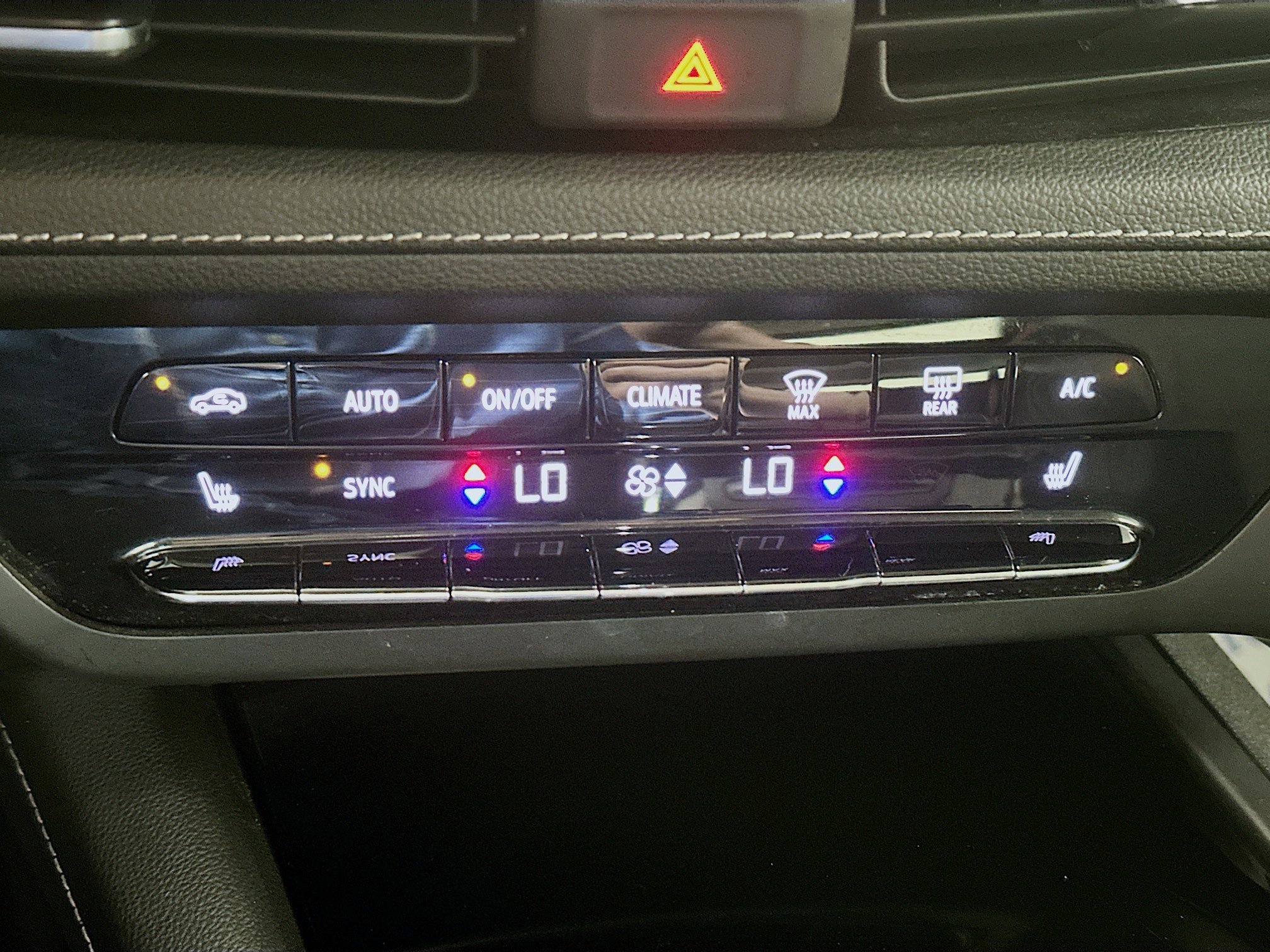 2023 Buick Envision Essence photo 15