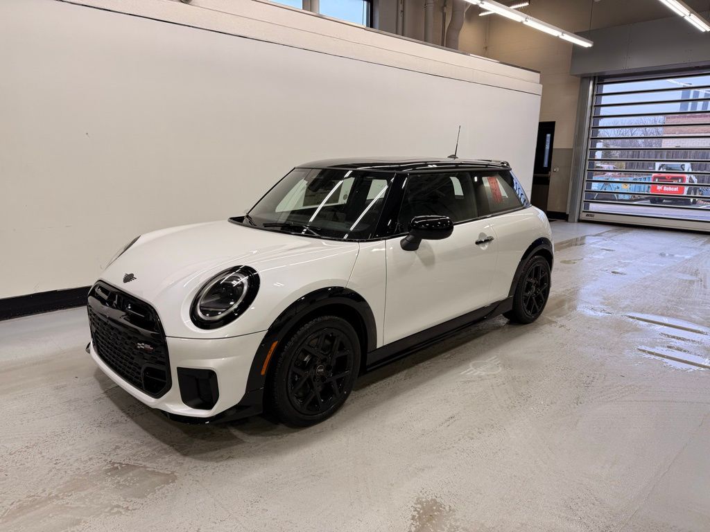 2026 MINI Hardtop 2 Door S's photo