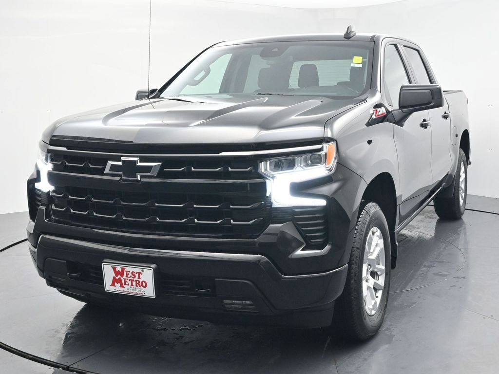 Used 2022 Chevrolet Silverado 1500 RST with VIN 1GCUDEED1NZ500816 for sale in Monticello, Minnesota