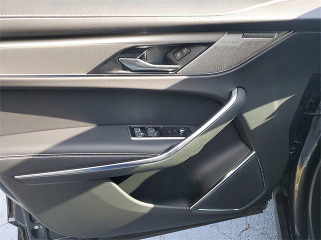 2025 Jaguar F-PACE R-Dynamic S photo 17