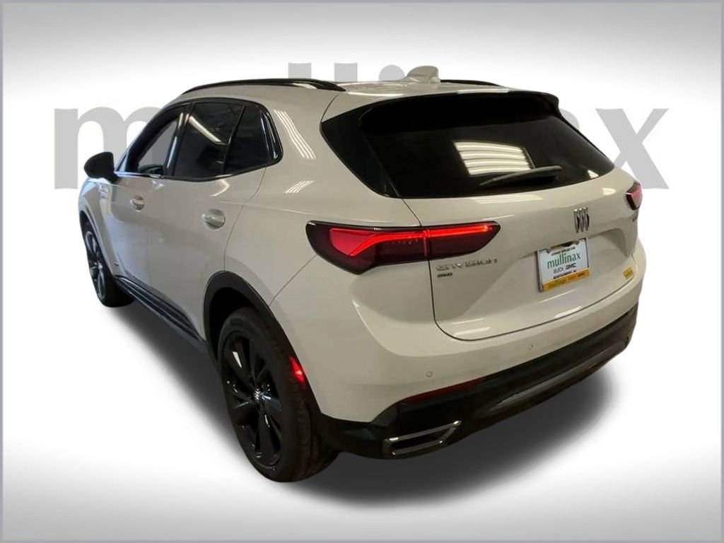 2025 Buick Envision Sport Touring photo 6