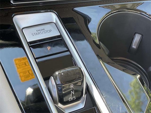 2026 Volkswagen Atlas SE Technology photo 19