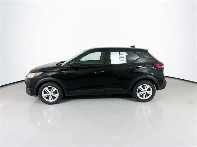 2025 Nissan Kicks Play S photo 4