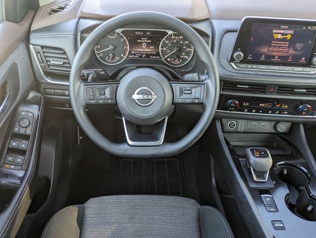 2023 Nissan Rogue SV photo 13