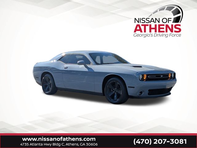 2020 Dodge Challenger SXT's photo