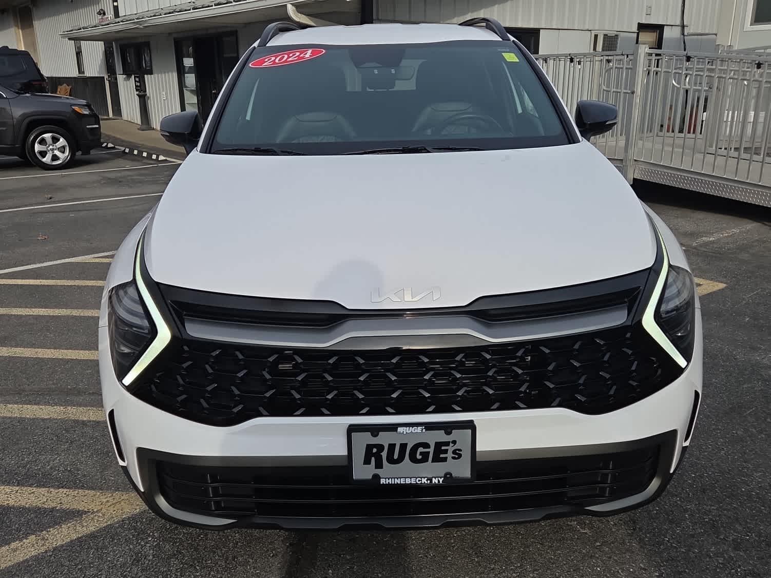 2024 Kia Sportage X-Line photo 2